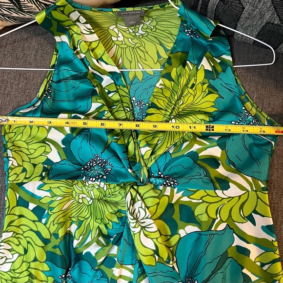 Ann Taylor floral sleeveless blouse - Picture 5 of 5